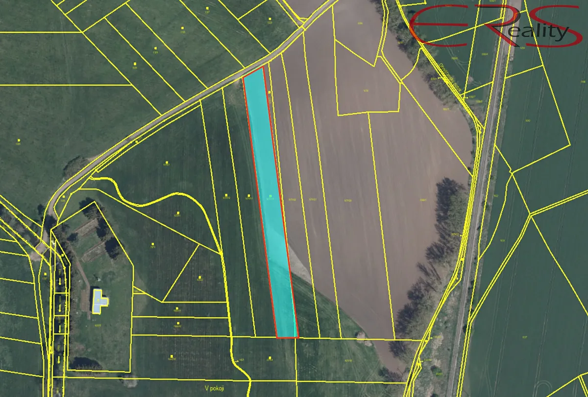 Prodej pole 4928 m²